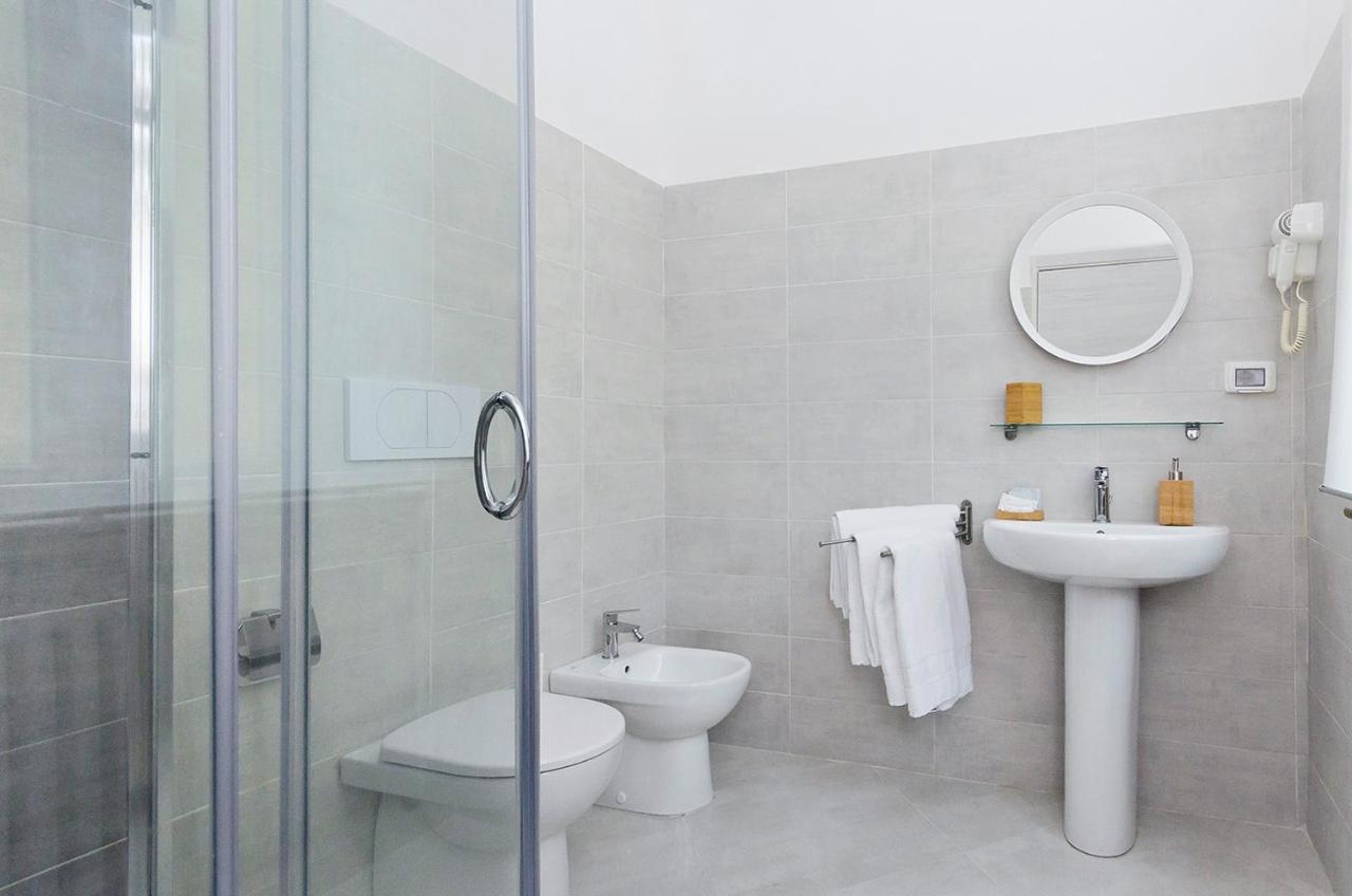 Double Room Private Bathroom